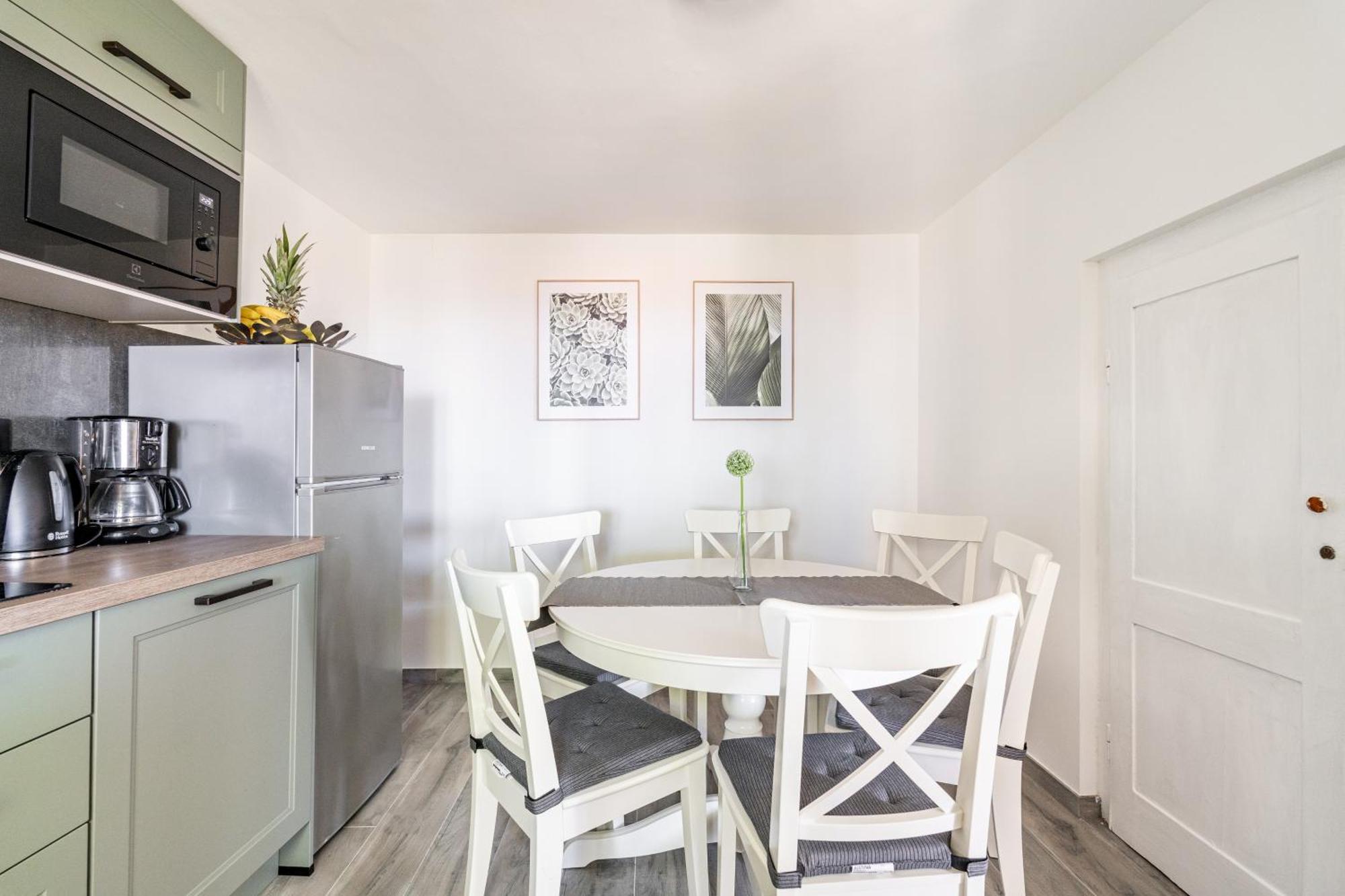 House - Private House With Seaview Appartamento